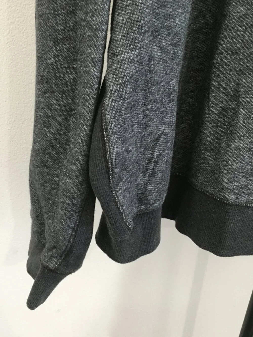 VINCE Marled Dark Gray White Ribbed Inserts Long Sleeve Crew Neck Pullover Shirt